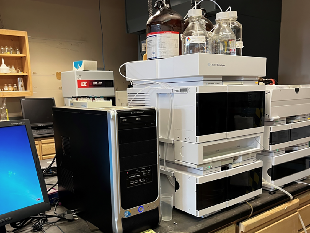 High Performance Liquid Chromatograph